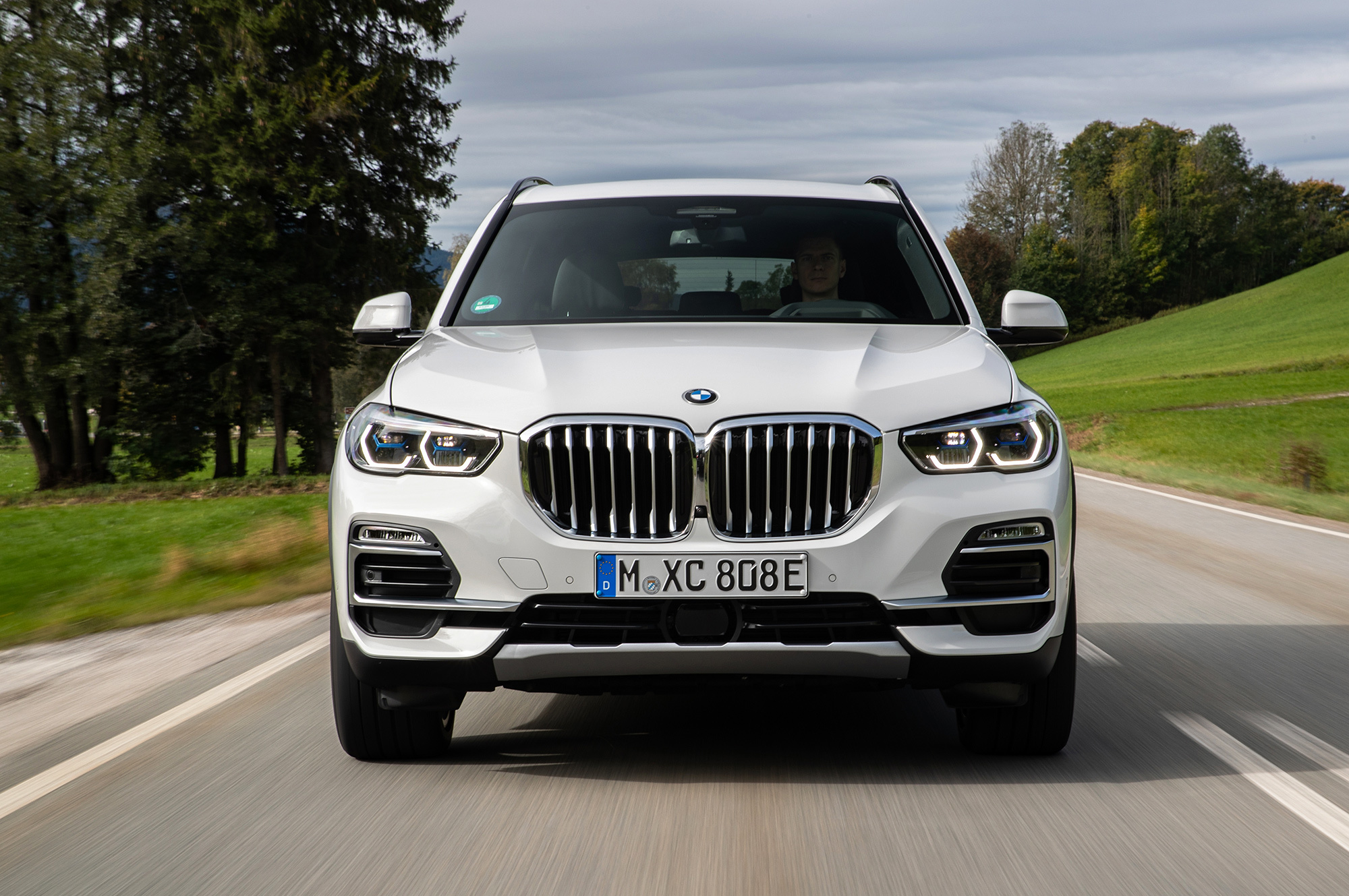 Заправляем электричеством гибрид BMW X5 xDrive45e — ДРАЙВ