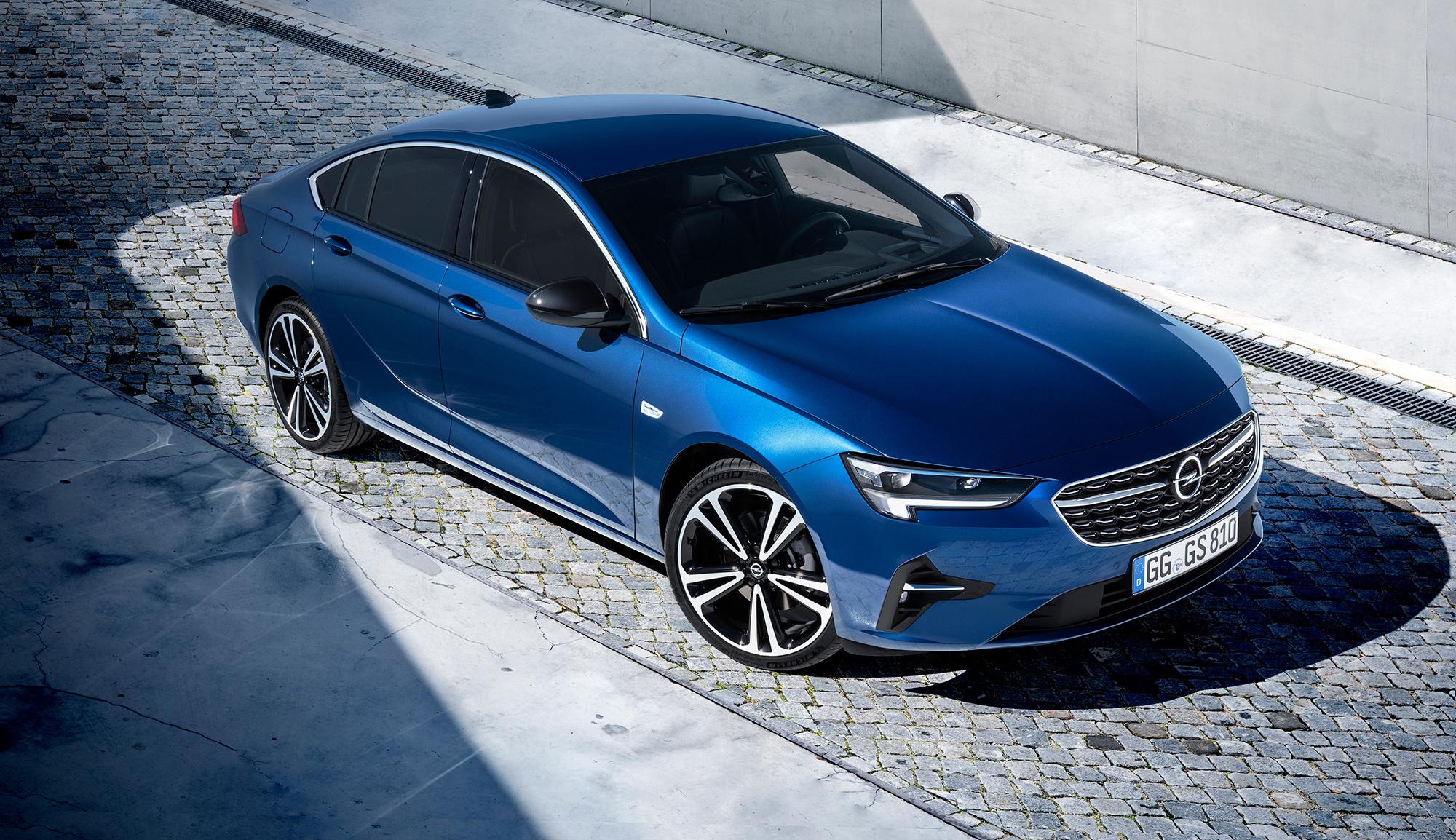 Смена форм-фактора: Opel Insignia в новом поколении станет кроссовером