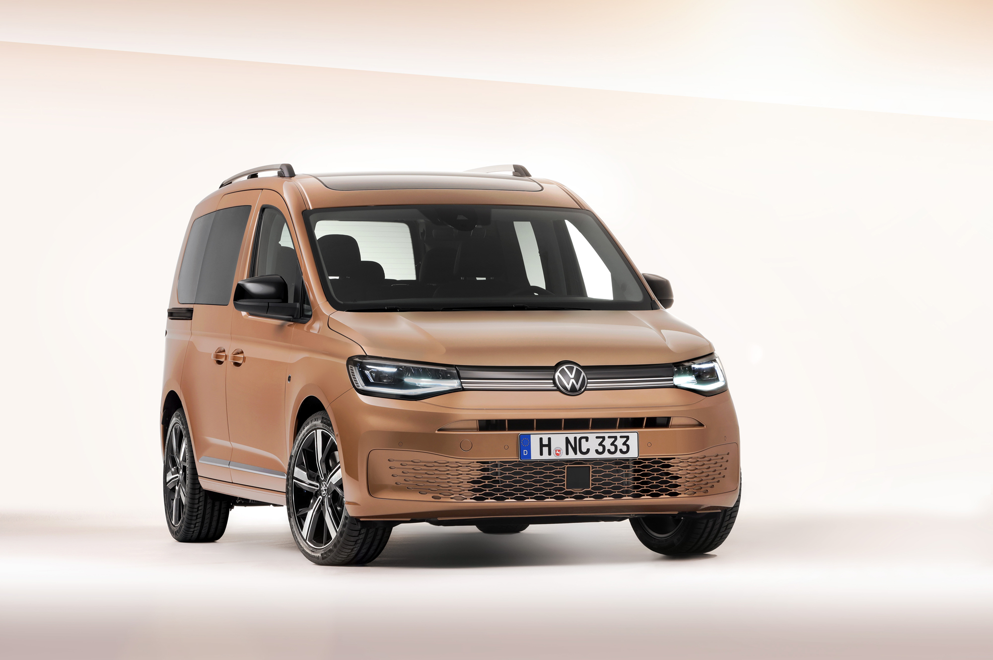 Новый компактвэн Volkswagen Caddy ударился в цифровизацию — ДРАЙВ