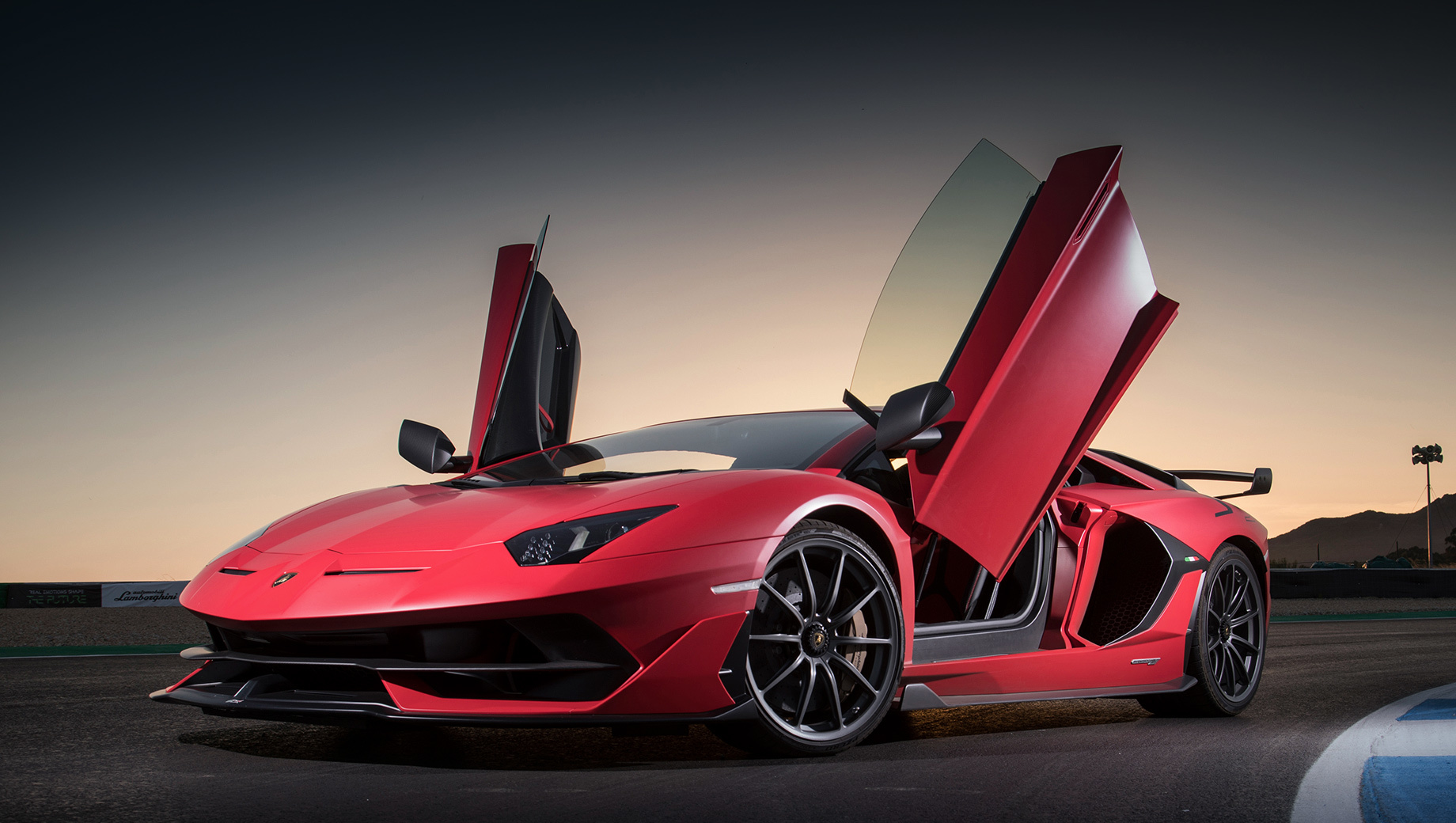 Lamborghini Aventador SVJ отозван из-за механизма дверей — DRIVE2