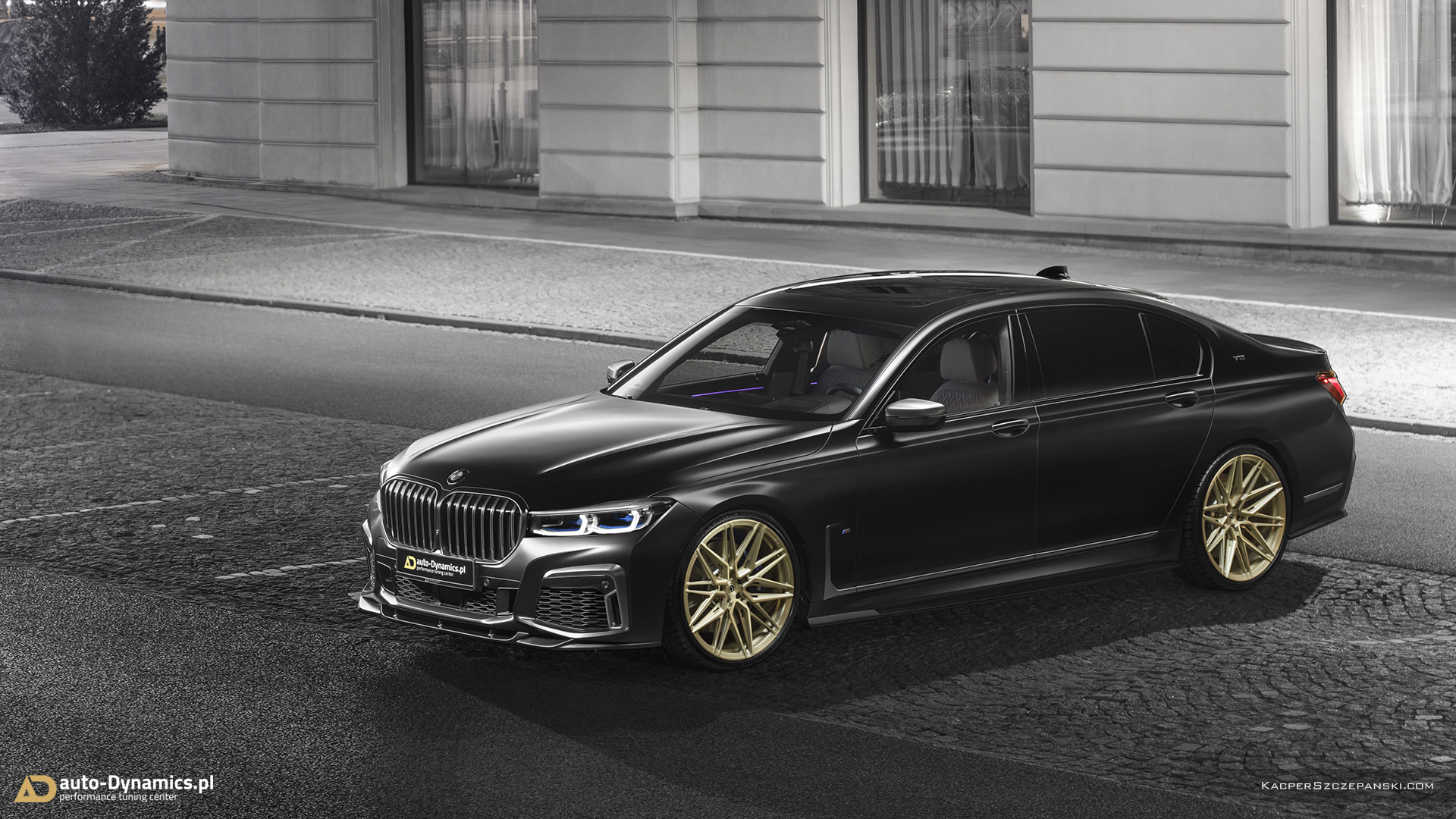 Седан BMW M760Li примерил обновки от польских тюнеров — ДРАЙВ