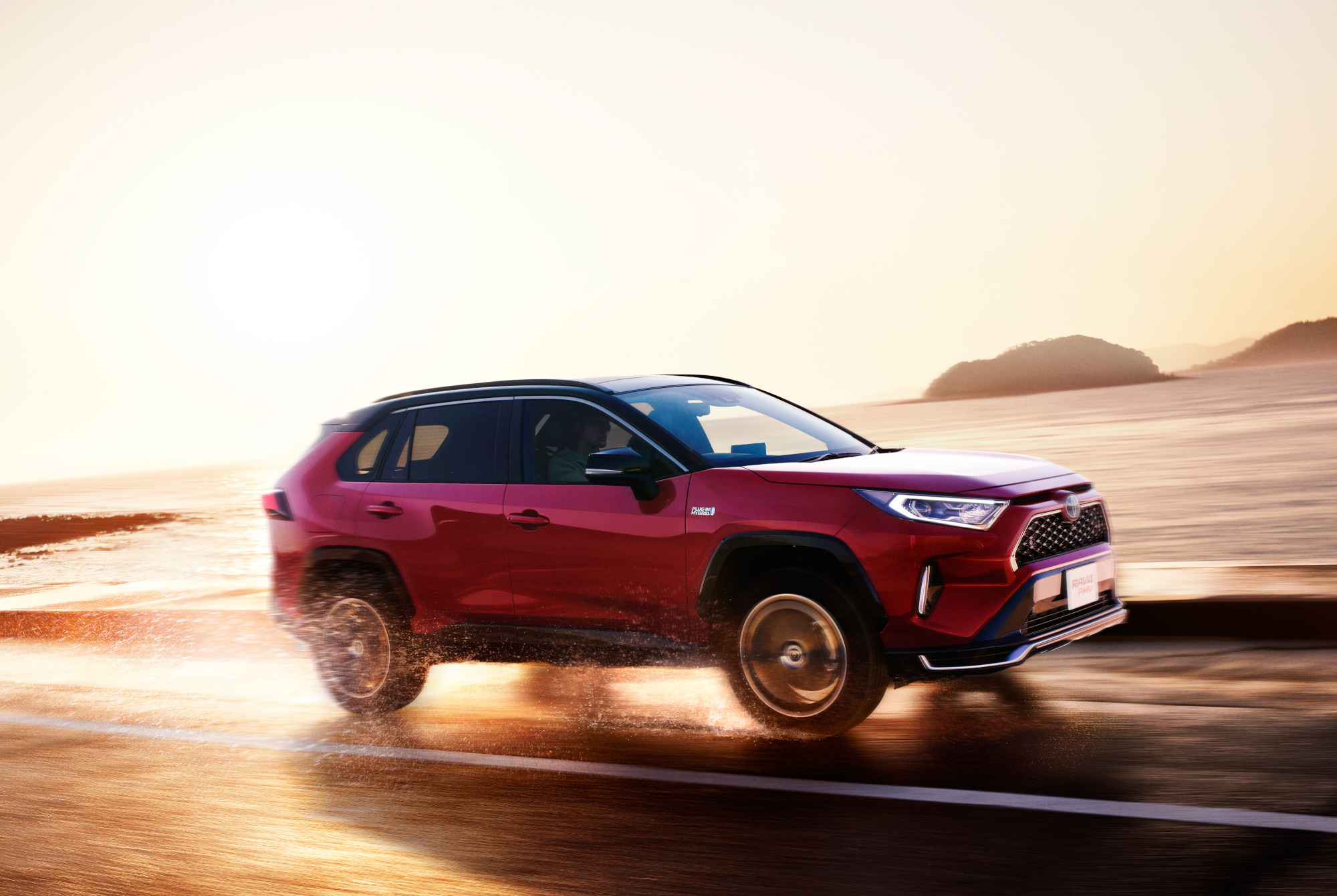 Раскрыты детали паркетника Toyota RAV4 PHEV — ДРАЙВ