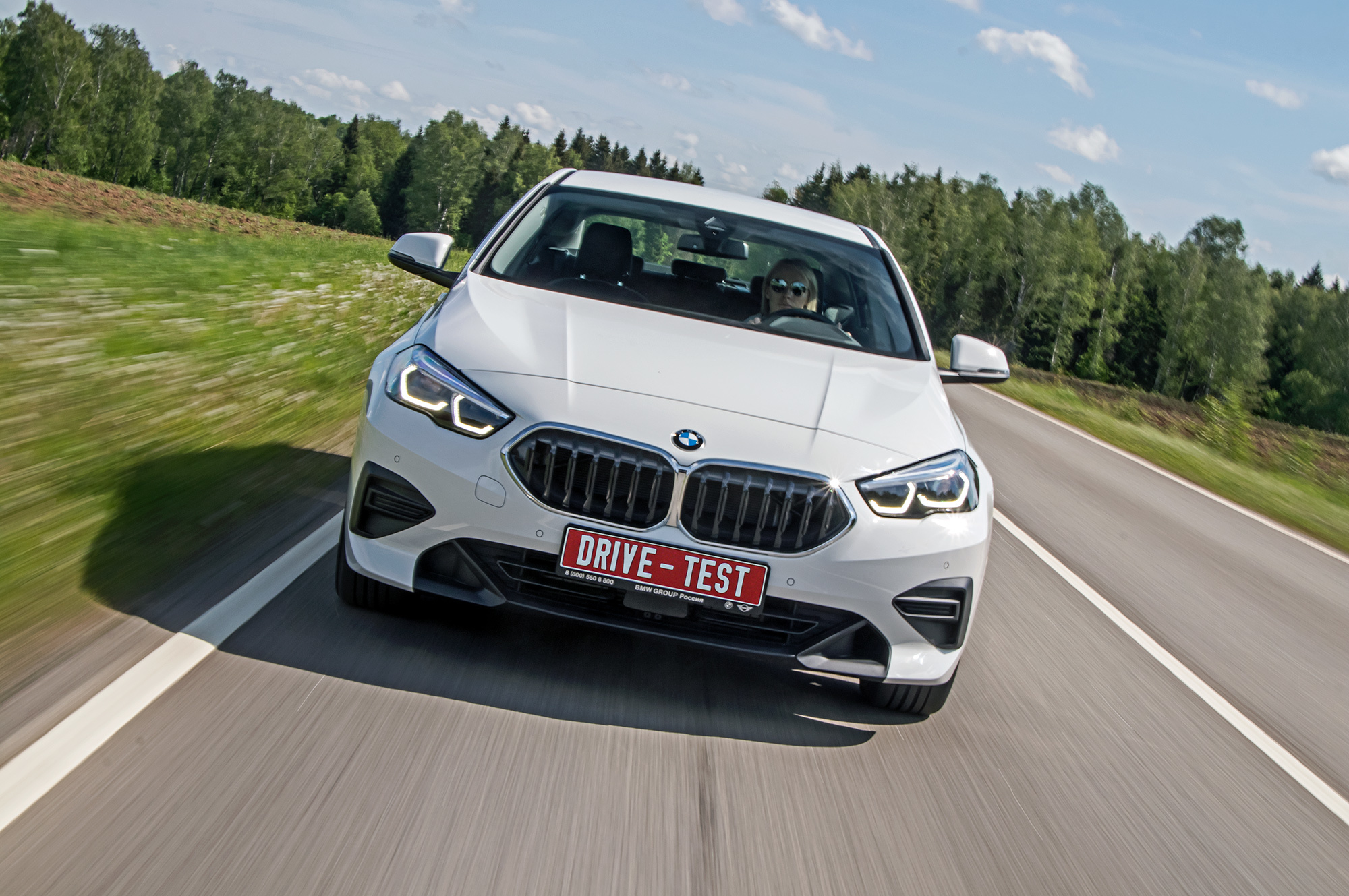 Тянем передними колёсами седан BMW 218i Gran Coupe — ДРАЙВ