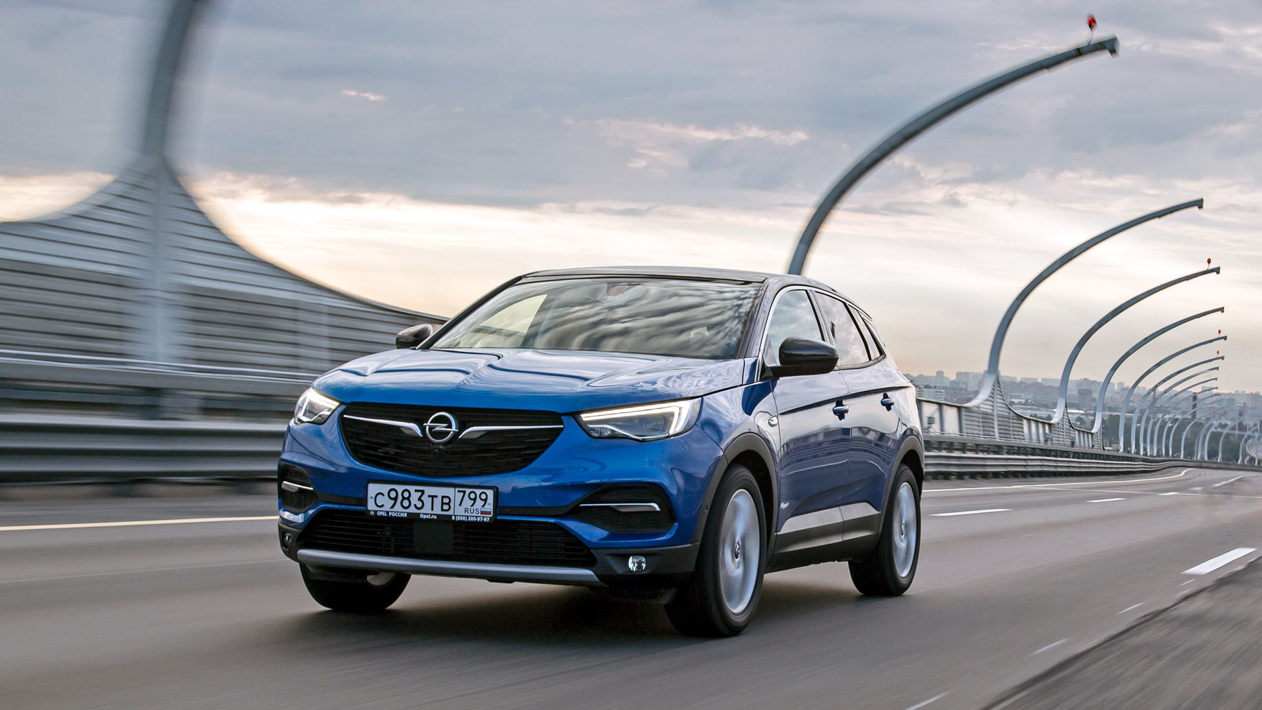 Верим во всё немецкое с кроссовером Opel Grandland X — ДРАЙВ