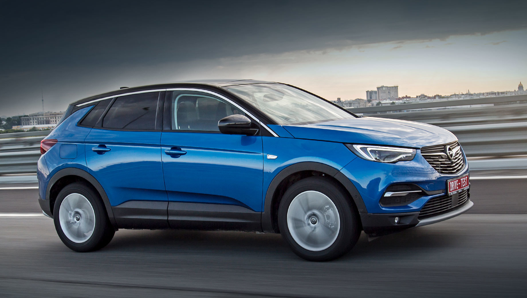 Тест-драйв: Верим во всё немецкое с кроссовером Opel Grandland X — DRIVE2