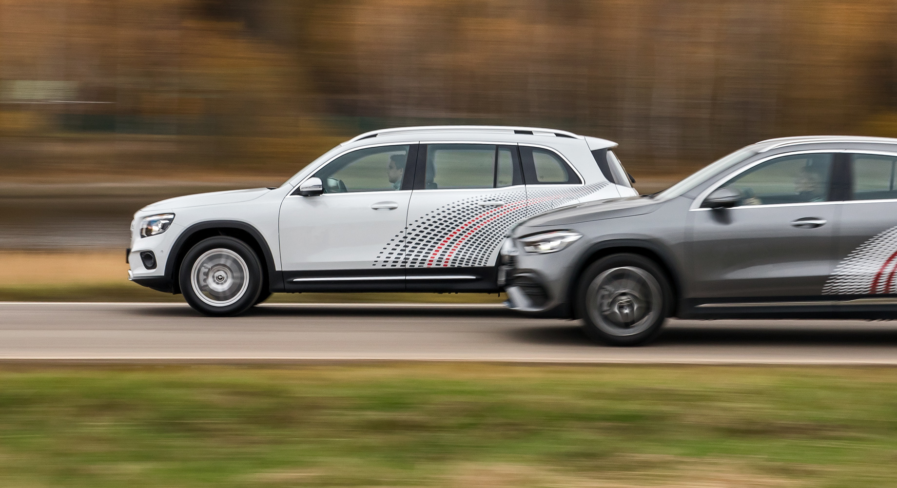 Тест-драйв: Ранжируем кроссоверы Mercedes-Benz GLA и GLB 250 4matic — DRIVE2