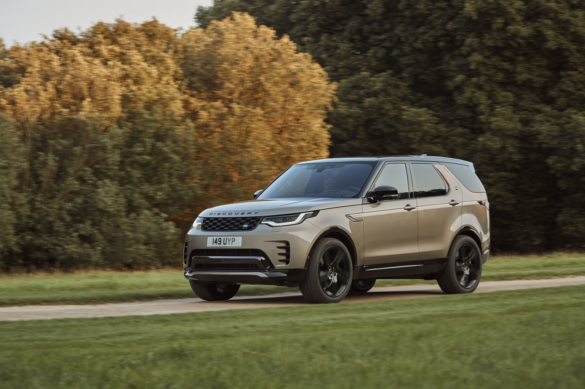 Дополнено: Улучшенный Land Rover Discovery начал приём заказов — ДРАЙВ