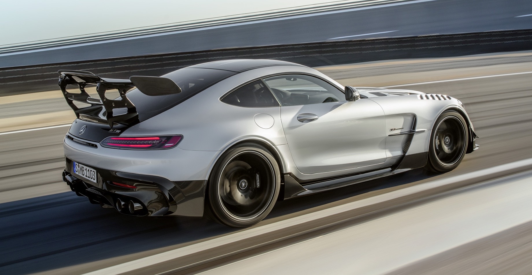 Mercedes-AMG GT Black Series стал самым дорогим Мерседесом у нaс — ДРАЙВ