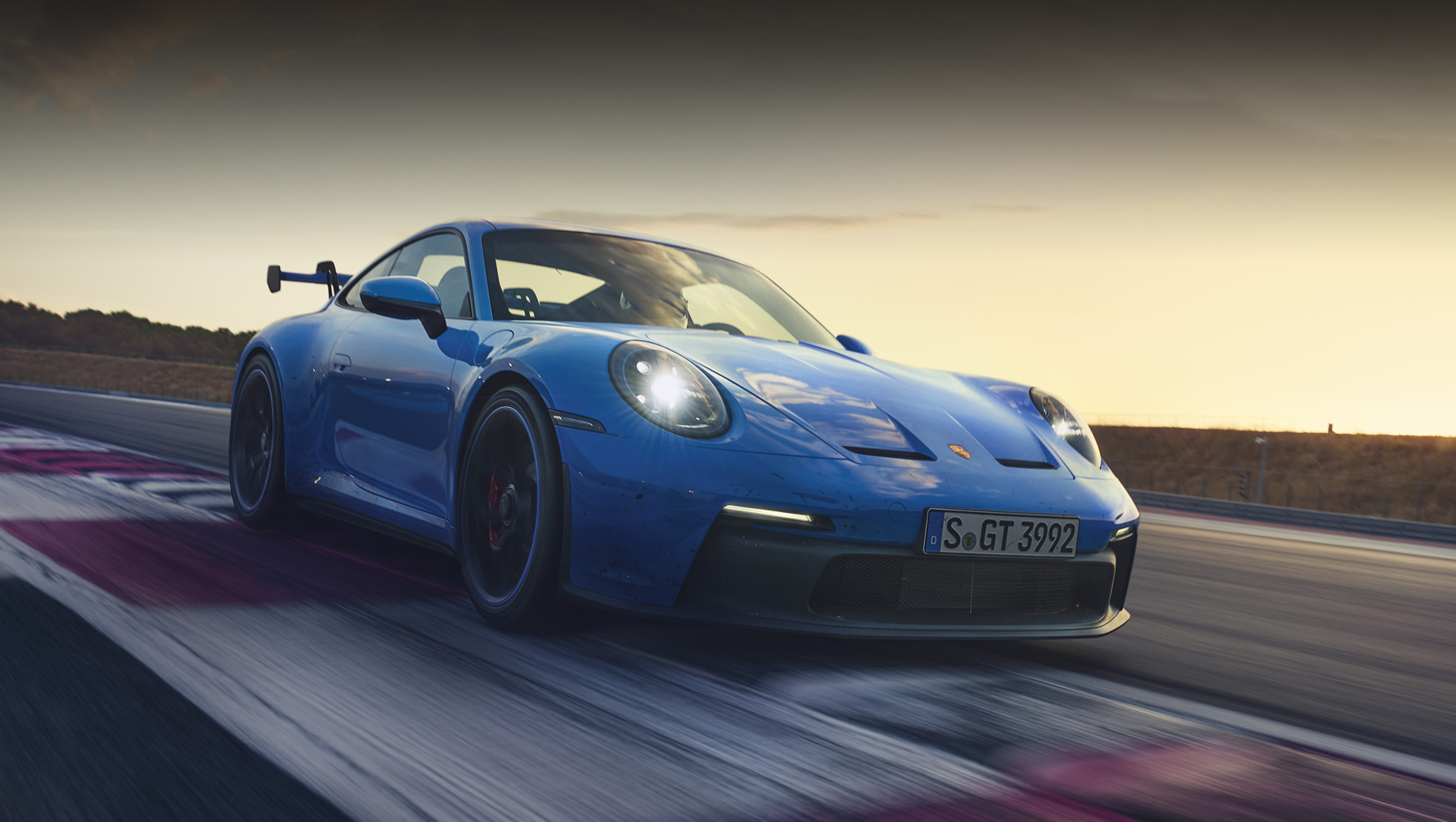Porsche 911 GT3 привёз прошлому купе 17 секунд на Нюрбургринге