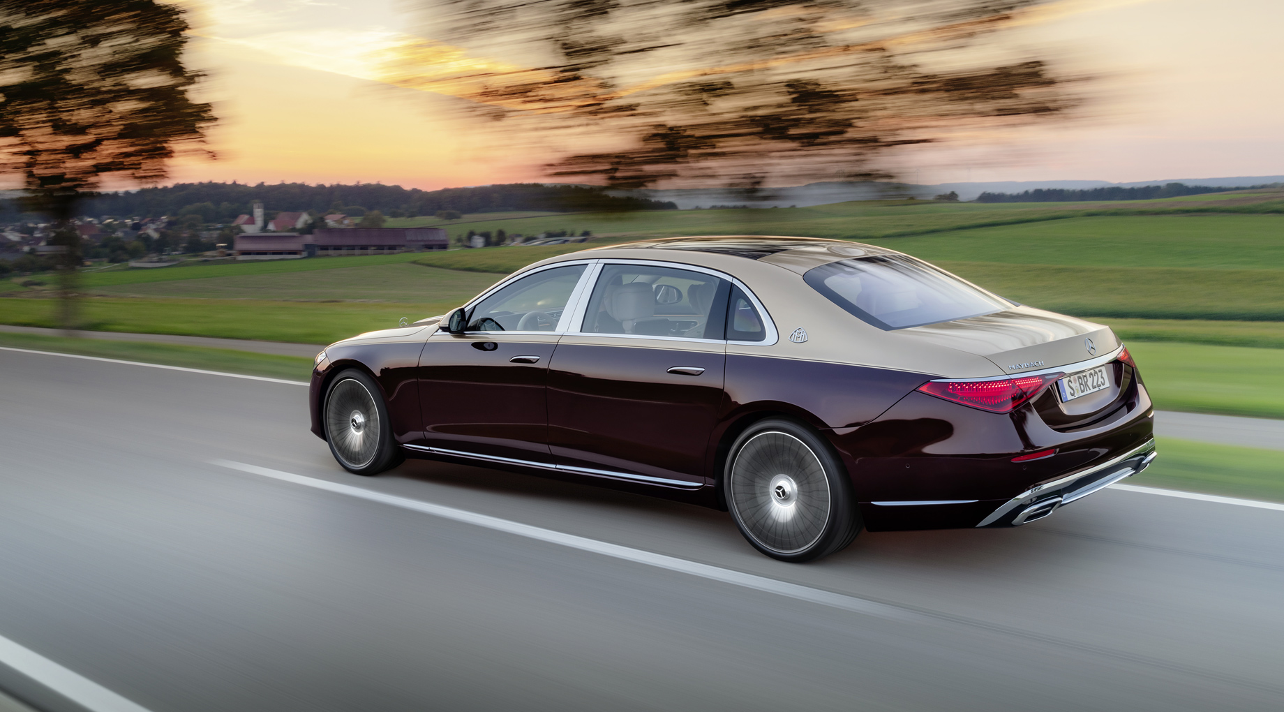 Мы выяснили цены и комплектации седана Mercedes-Maybach S-класса — ДРАЙВ