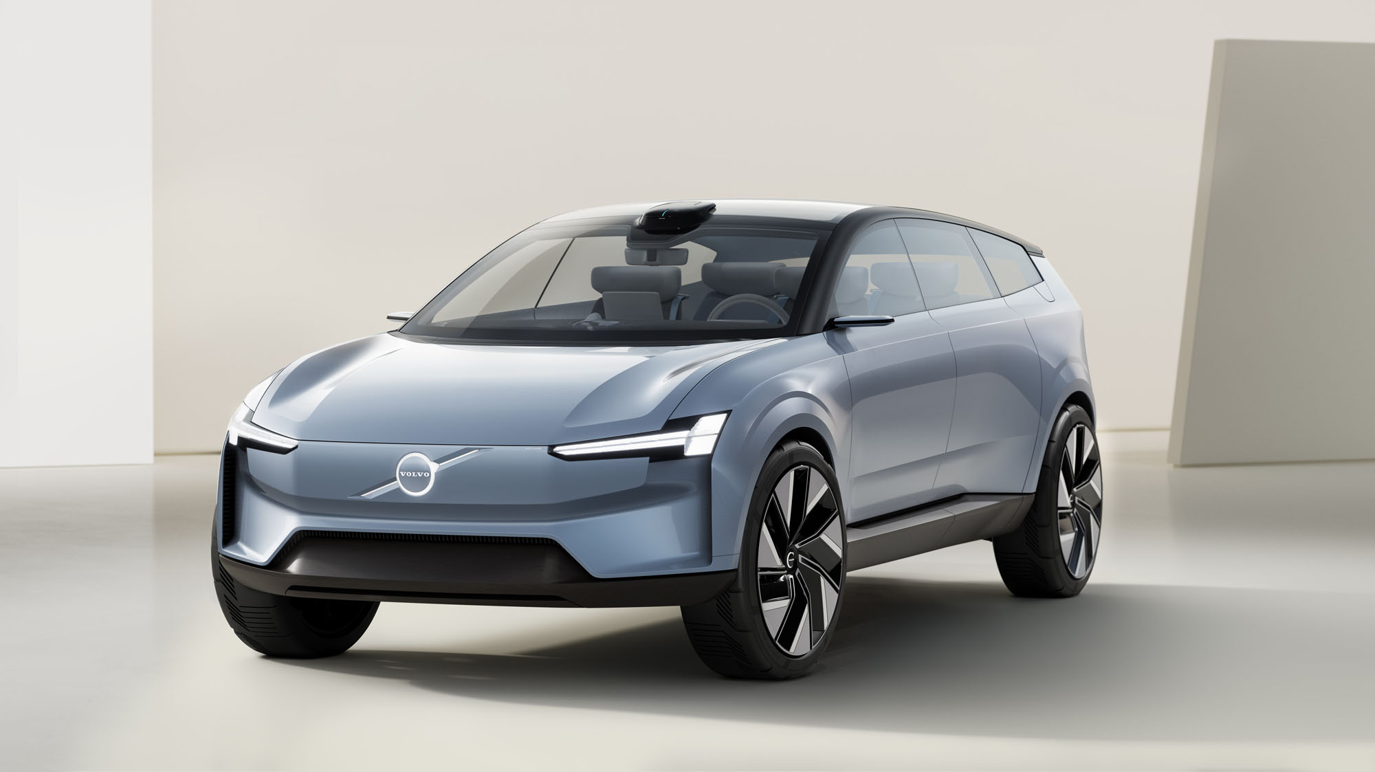 Volvo Concept Recharge подчеркнул плюсы электрической платформы — ДРАЙВ