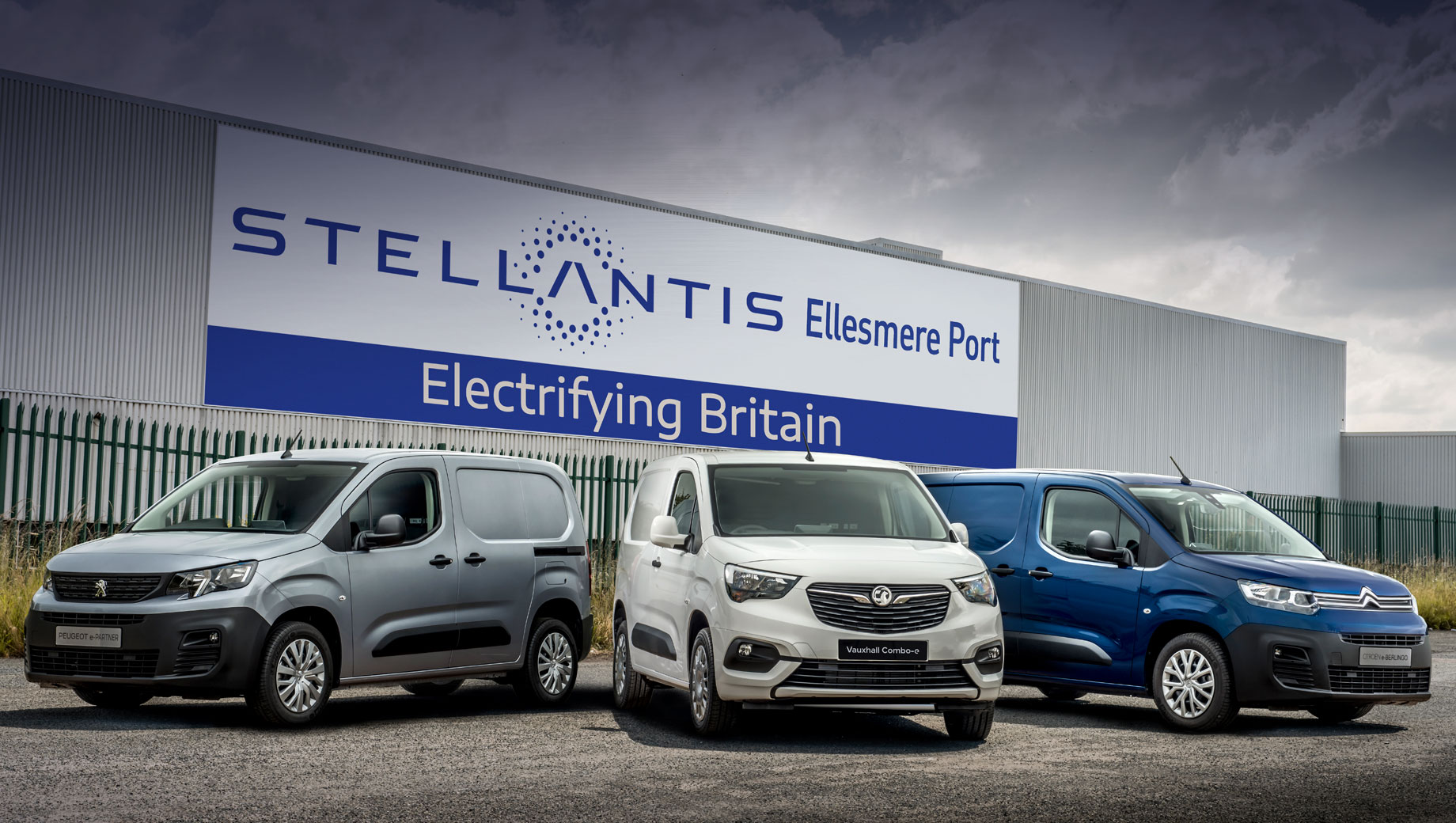 Первый электромобильный завод Стеллантиса появится в Британии