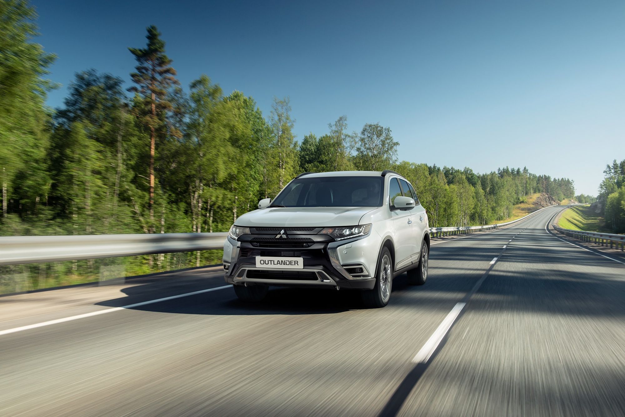 Калужский Mitsubishi Outlander обновился и прибавил в цене — ДРАЙВ