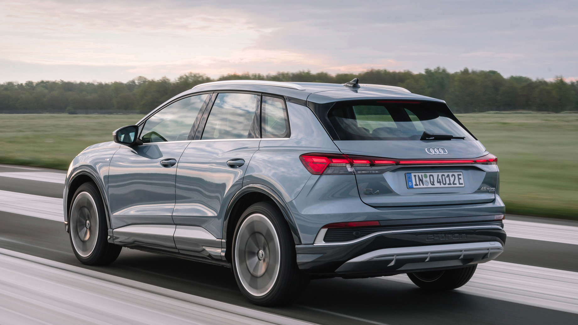 Семейство Audi Q4 e-tron приросло версией 45 e-tron quattro