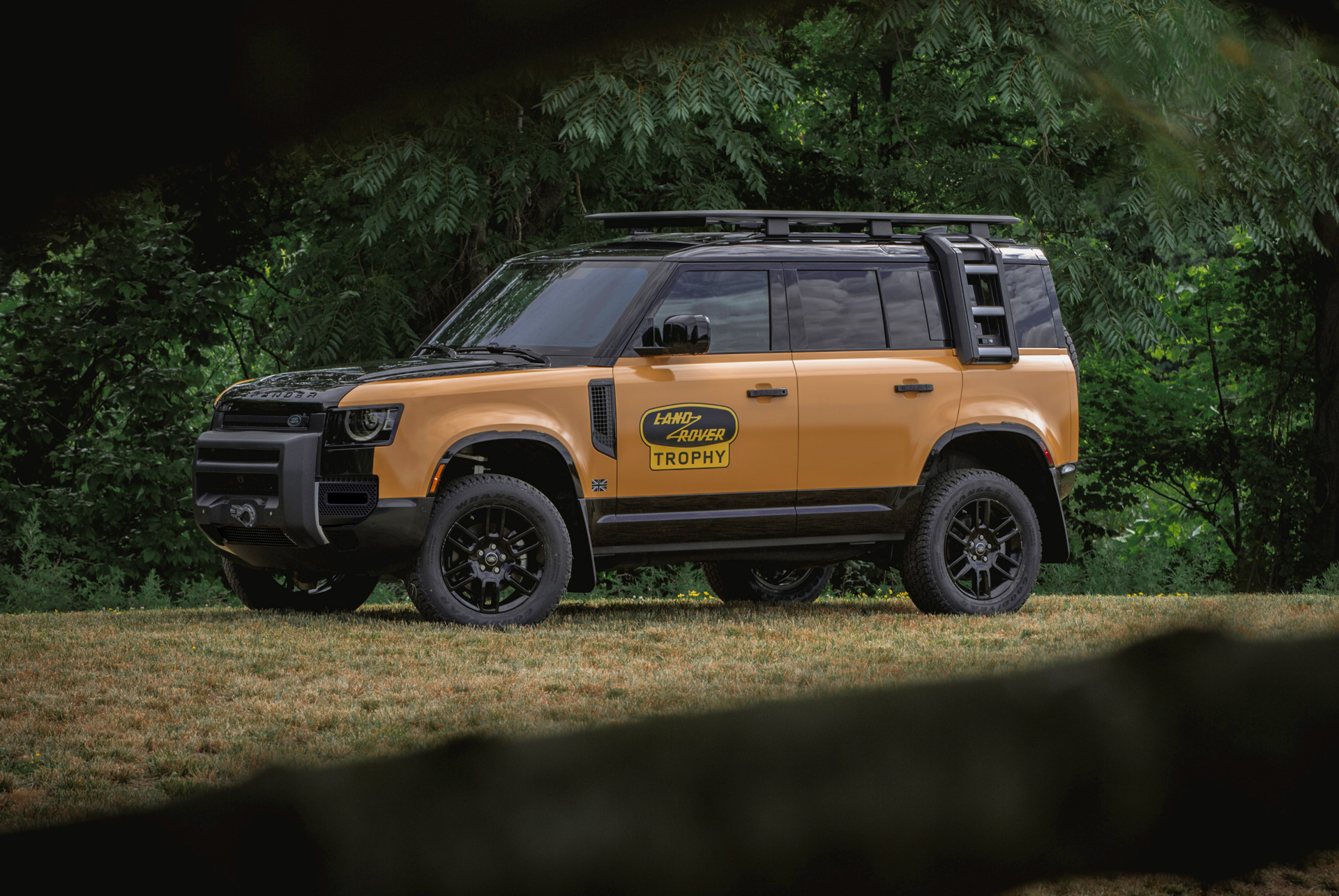 Land Rover Defender Trophy пригласит на соревнования — ДРАЙВ