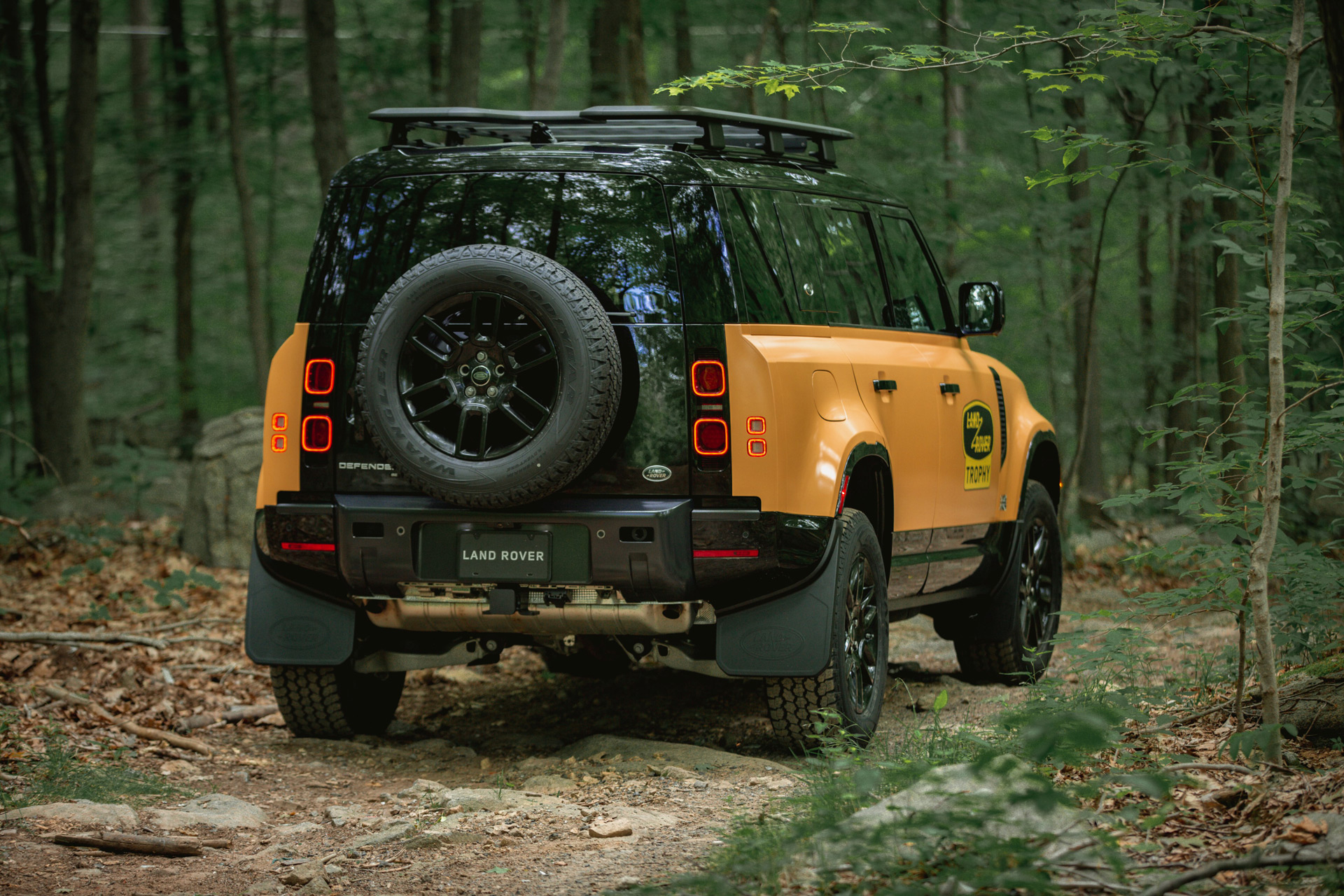 Land Rover Defender Trophy пригласит на соревнования — ДРАЙВ