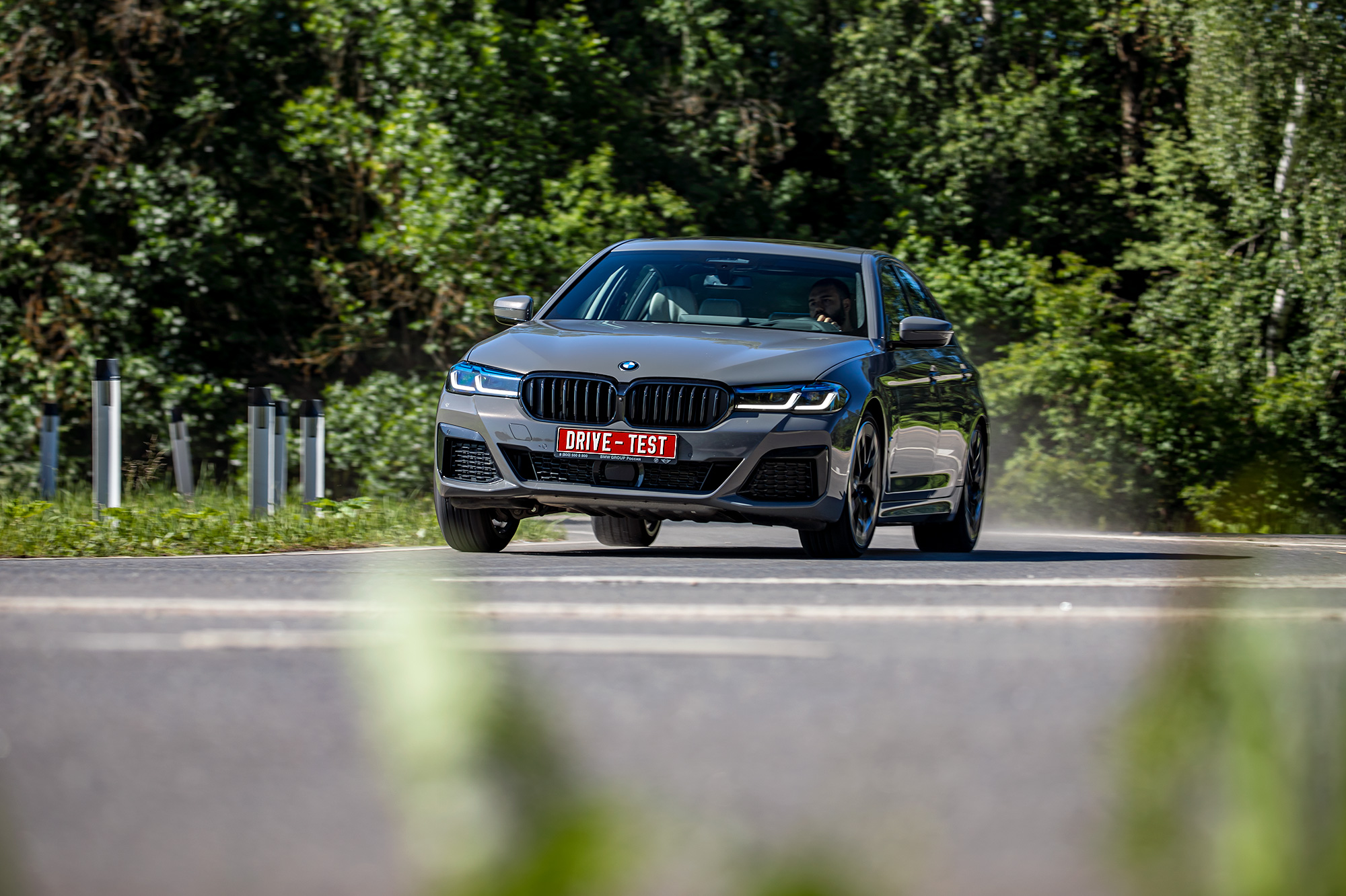 Расслабляемся в седане Genesis G80 после BMW 530d — ДРАЙВ