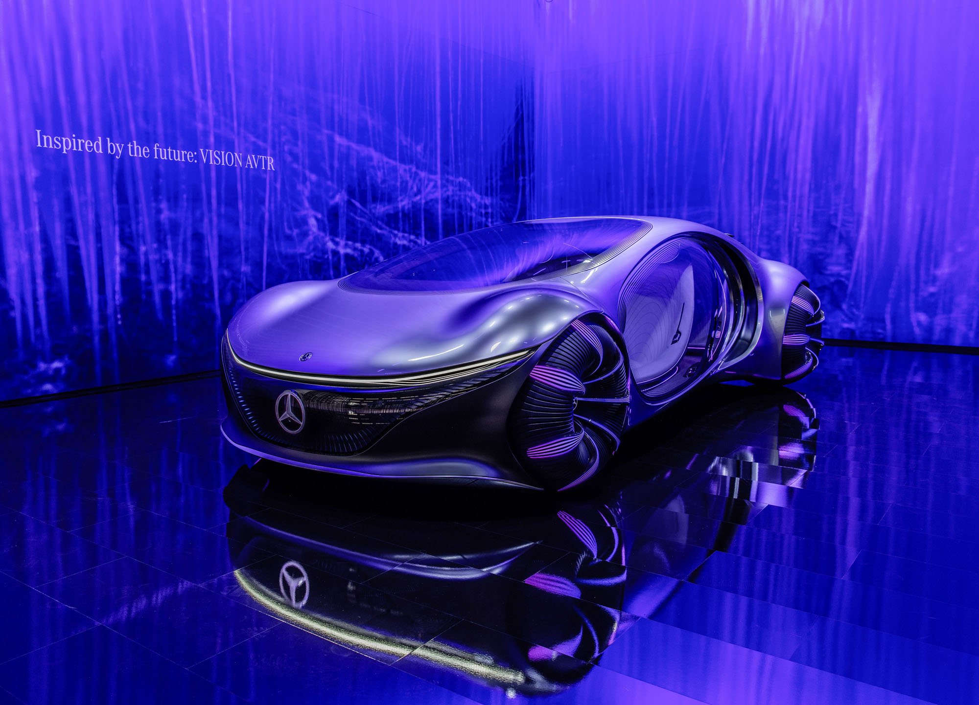 Mercedes-Benz Vision AVTR показал управление силой мысли — ДРАЙВ