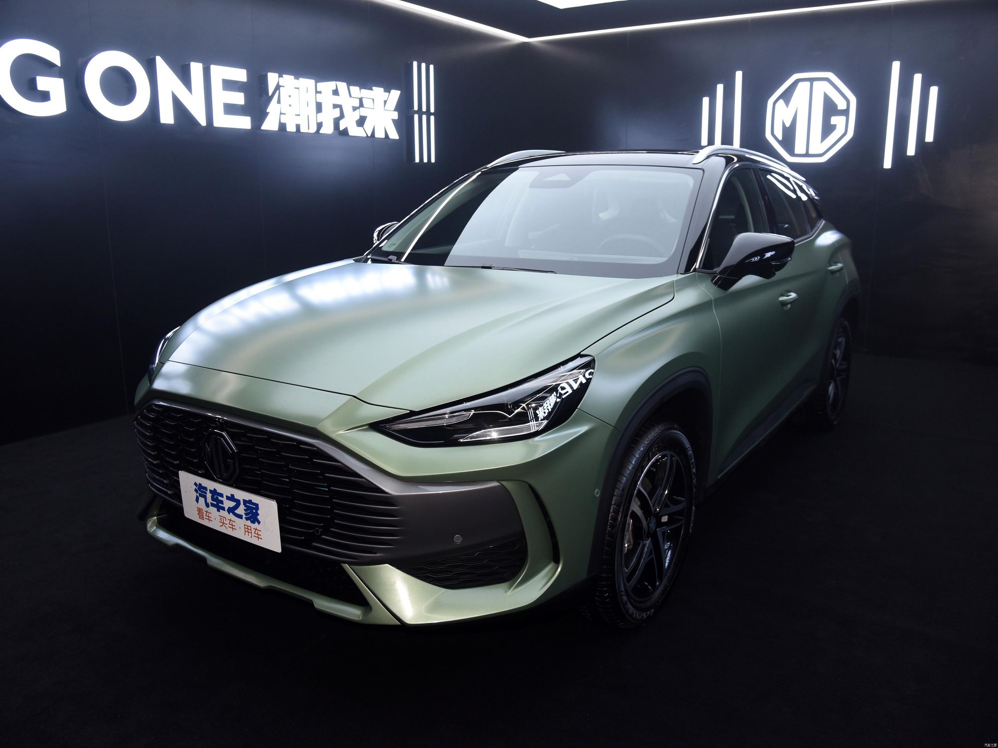 Автомобиль оне. Кроссовер MG one. MG машина 2022. 2023 SAIC mg7. MG 2022 года.