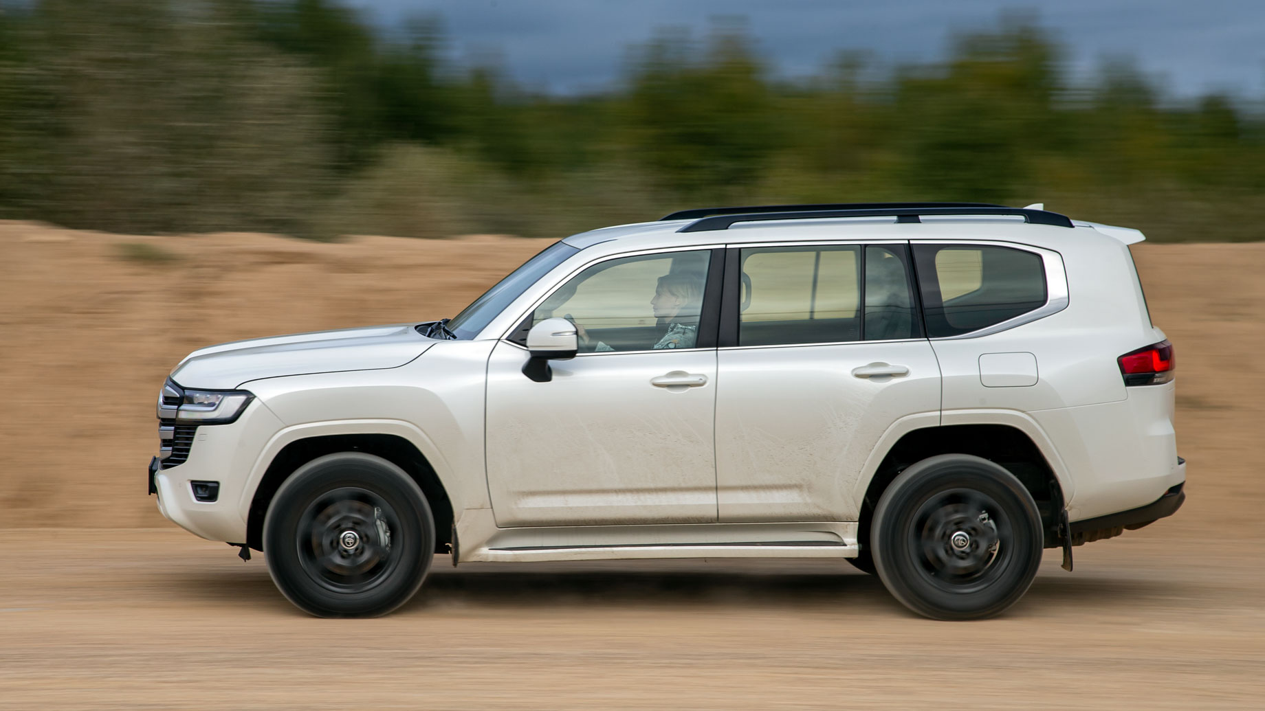 Тест-драйв: Знакомимся с рамниками Chevrolet Tahoe и Toyota Land Cruiser  300 — DRIVE2