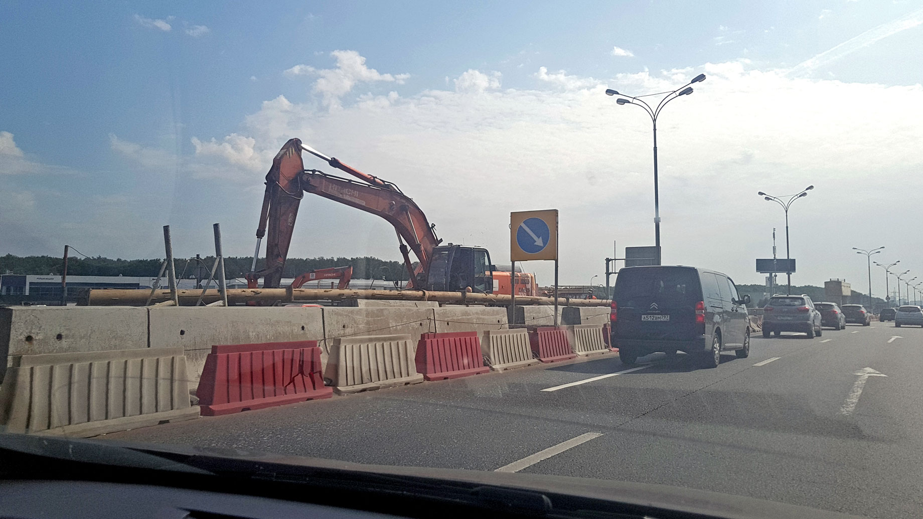 Промо: Час пик в Москве — автомобиль против метро — ДРАЙВ