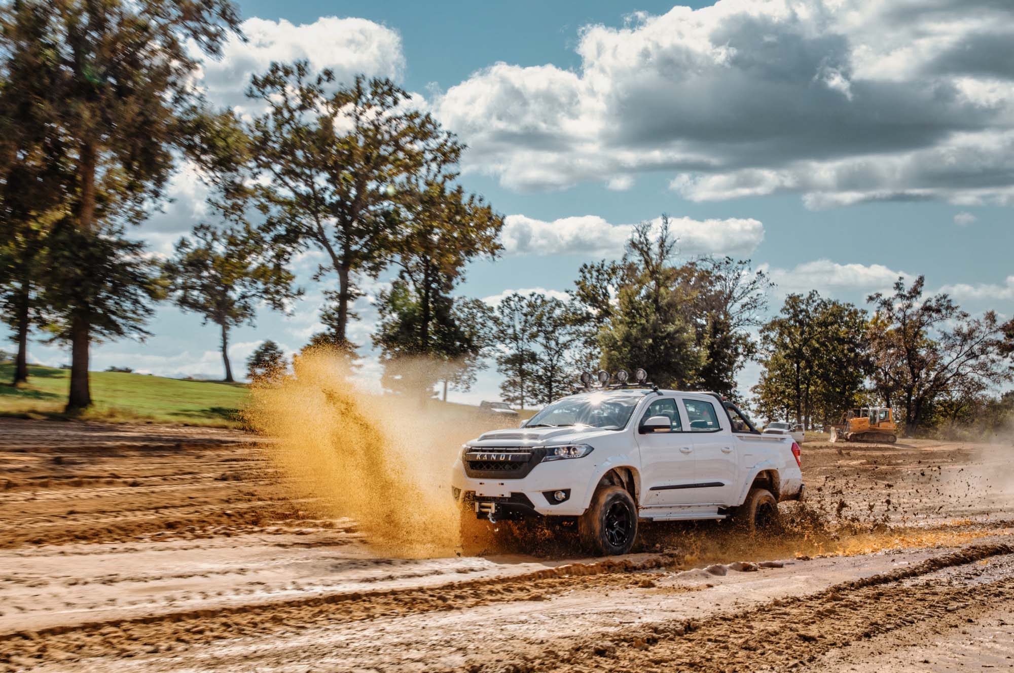 Вездеход Kandi Offroad EV K32 замаскировался под пикап — ДРАЙВ