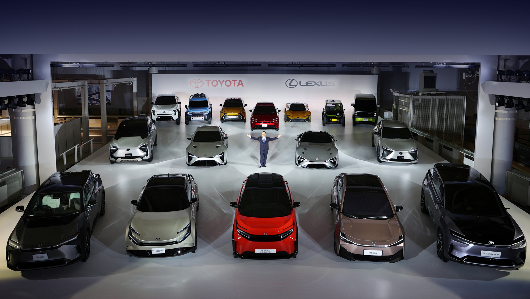Toyota и Lexus показали 16 электрокаров на одном брифинге