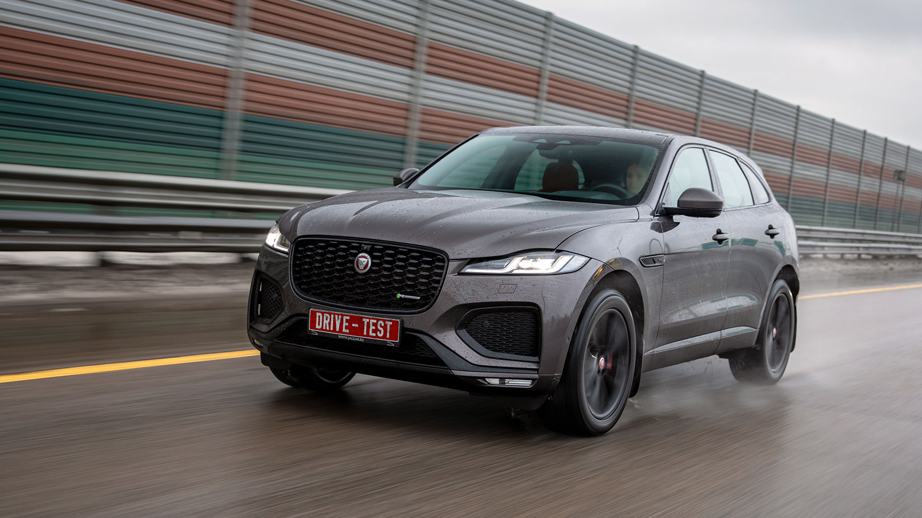 Трясёмся в кроссоверах Genesis GV70 и Jaguar F-Pace — ДРАЙВ