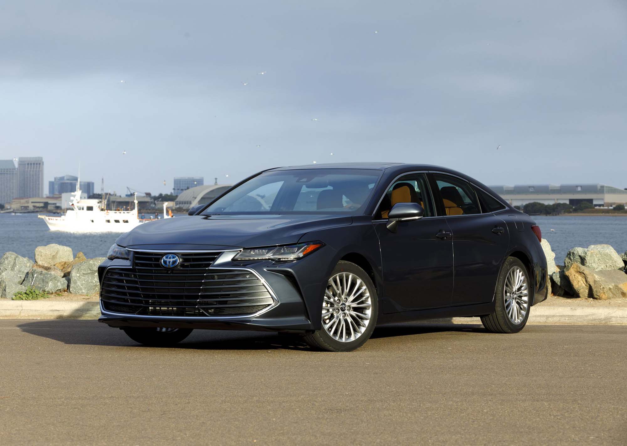 Toyota avalon 2023. Тойота Авалон 2022. Тойота Авалон 2021. Тойота Авалон 2019. Toyota Avalon 2021 Limited Hybrid.