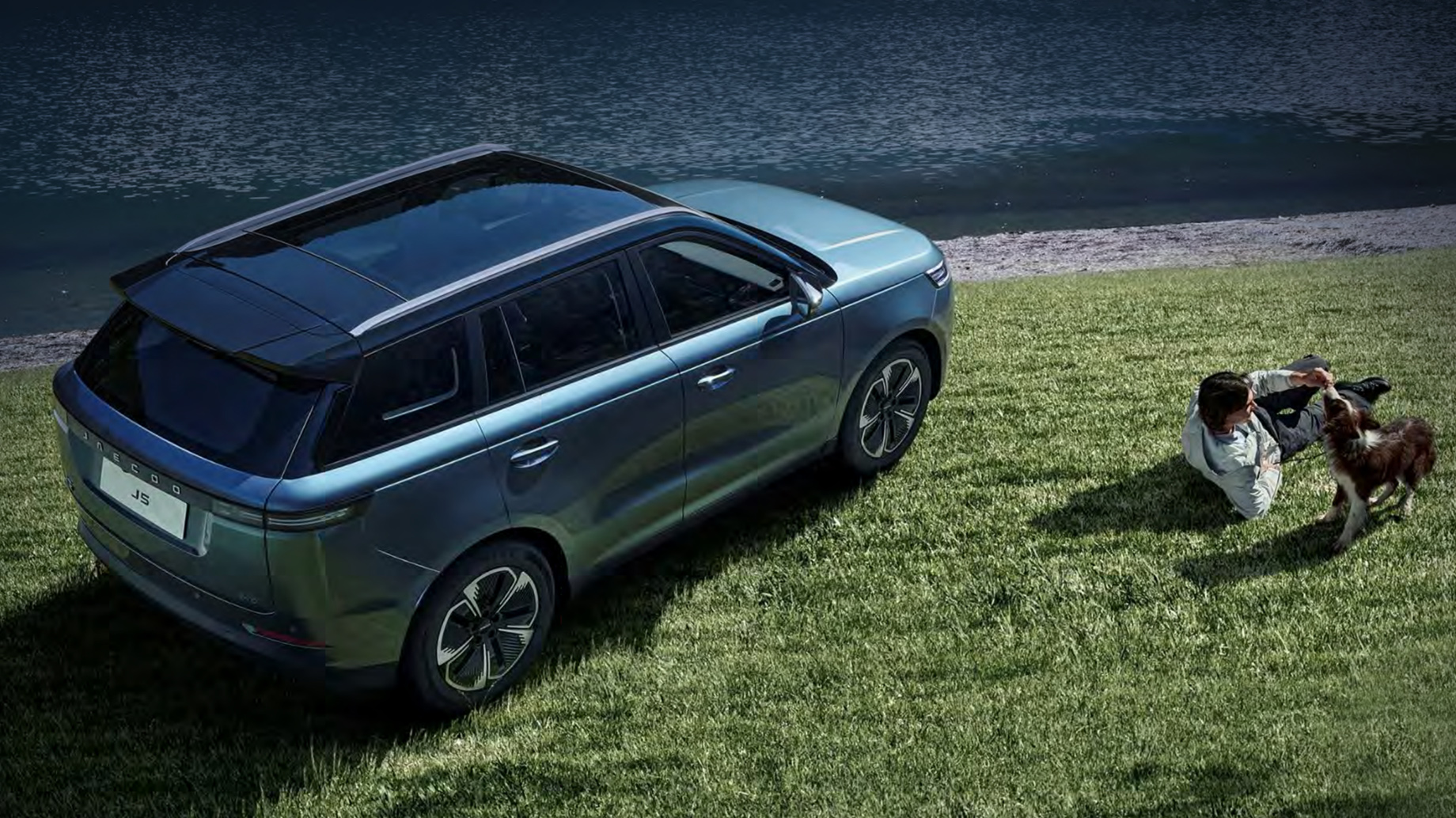 Jaecoo J5  гармония формы и цвета